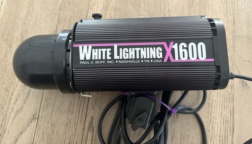 White lightning x1600 120v - white, x1600-120v